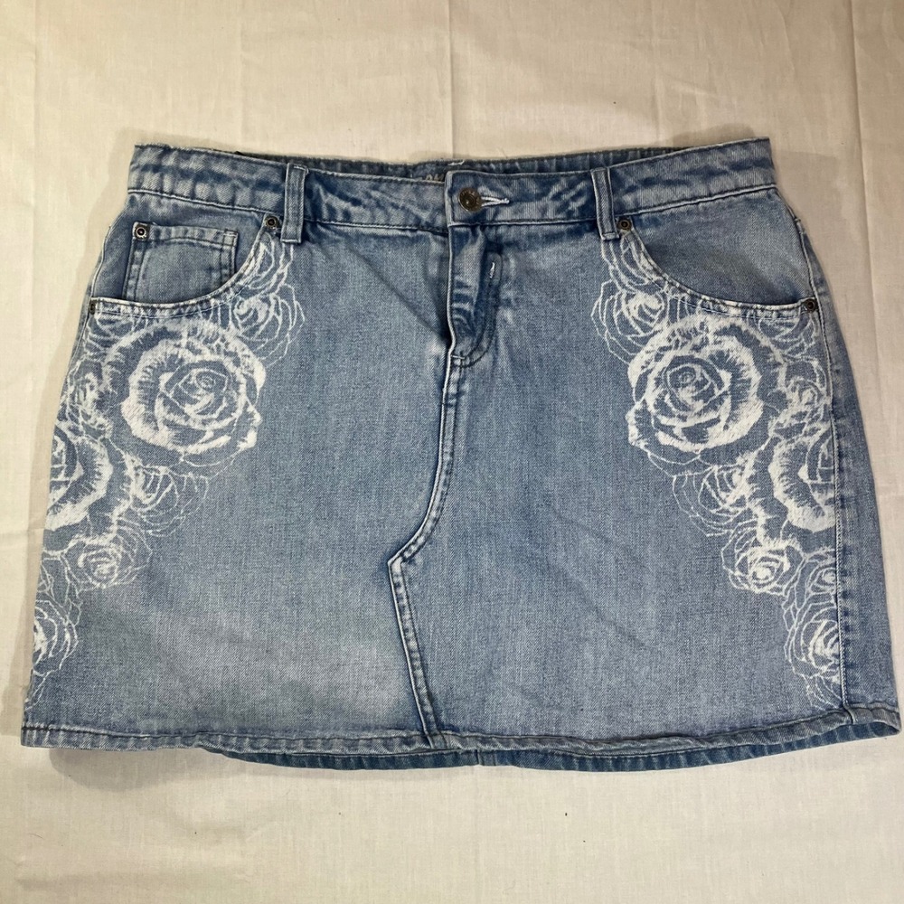 Arizona Jean Co Blue Denim Floral Rose Print Skort Plus Size 18.5 Mini Skirt